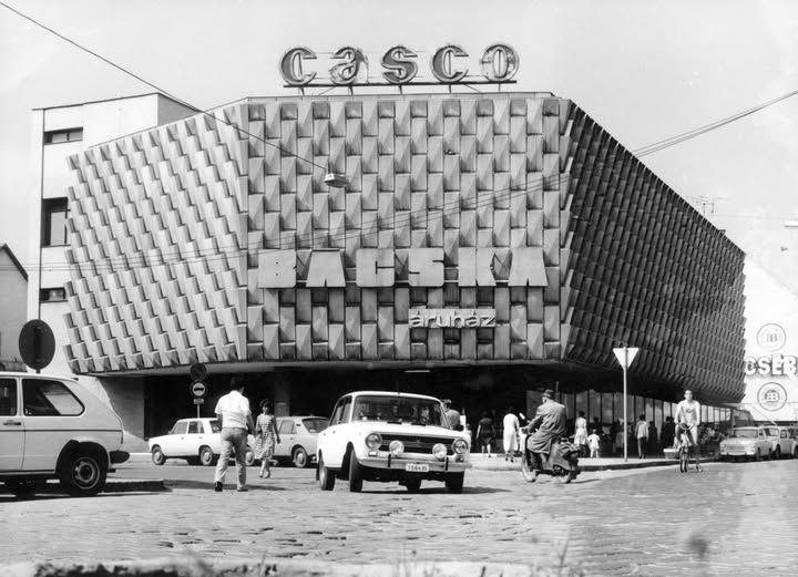 Bácska Áruház a '90-es évekből